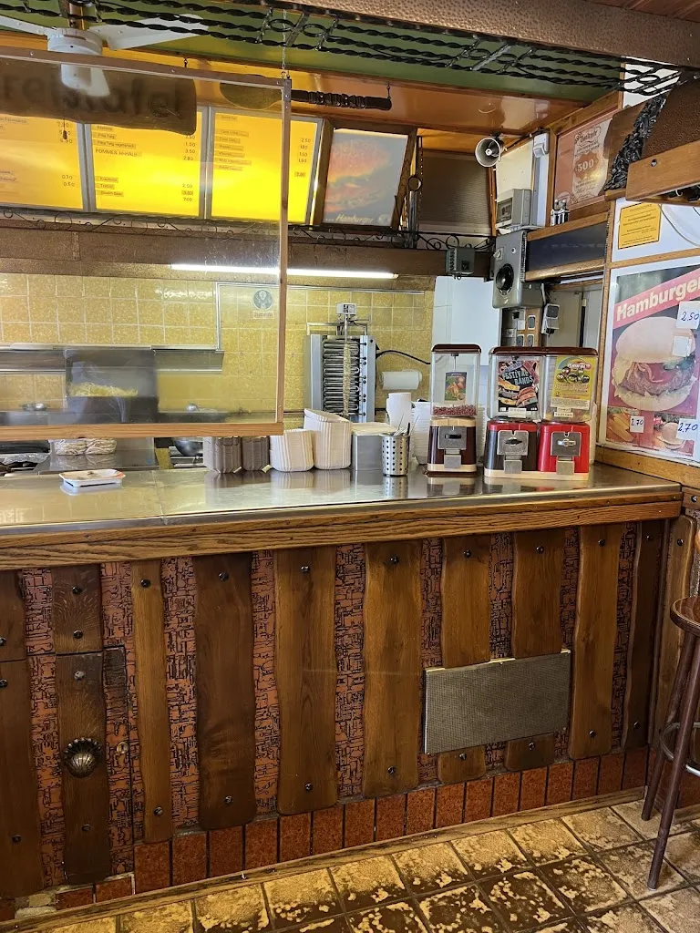 Imbiss Hellweg restaurant in Geseke