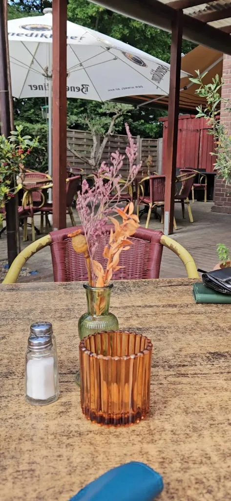 Mazi am Bahnhof_Grefrath_slider_image_2