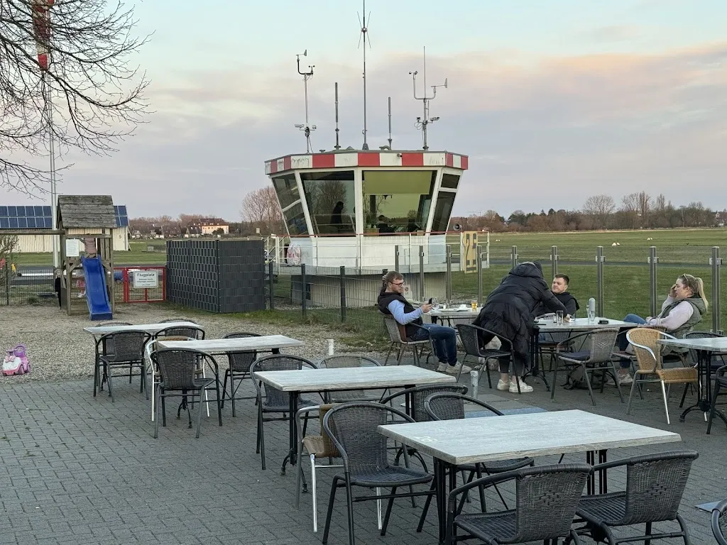 Flugplatzrestaurant Niershorst_Grefrath_slider_image_1