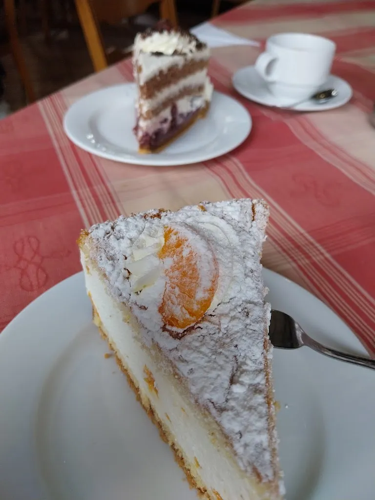 Heike Barbara Litt_Landcafé Bruxhof_Kempen_review