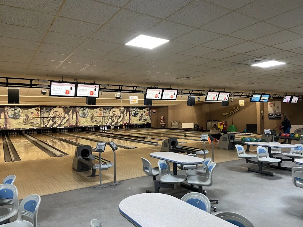 Cosmic-Bowling_Grefrath_slider_image_1