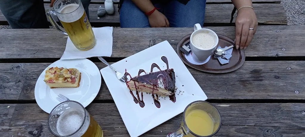 Mahima A._Biergarten Mühlenpark_München_review