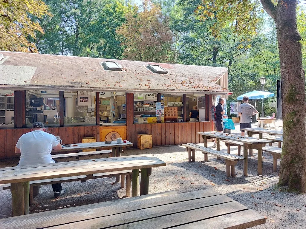 Biergarten Mühlenpark ristorante a München