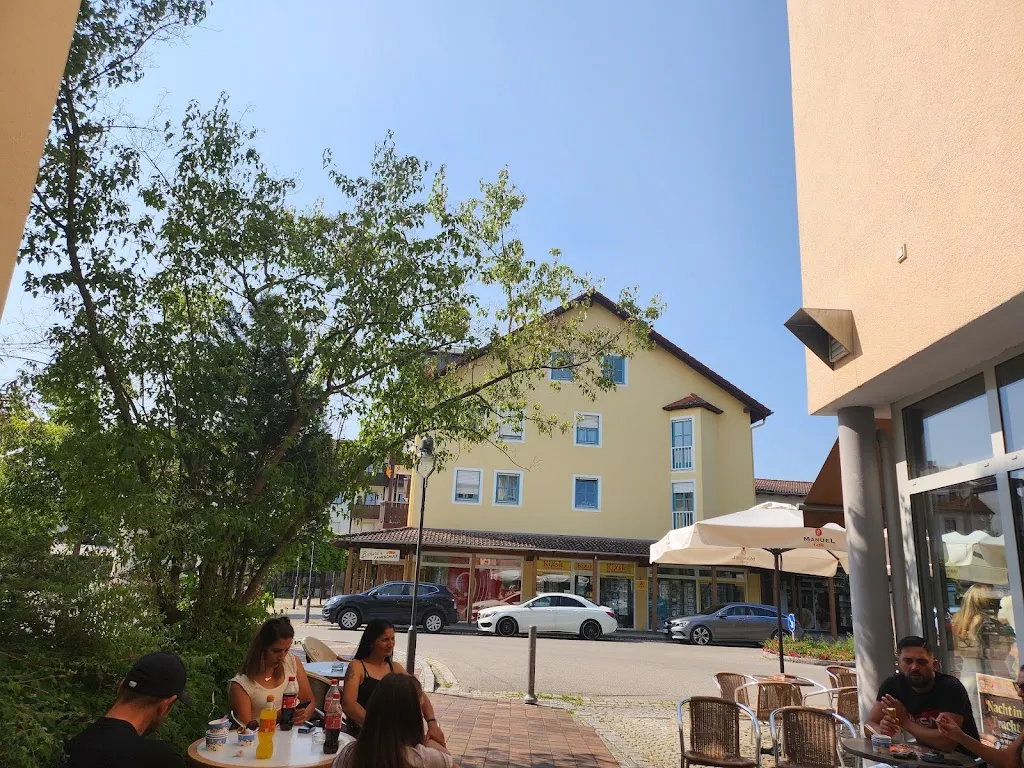 Thorsten Völker_Eiscafe Veneto_Alz_reseña