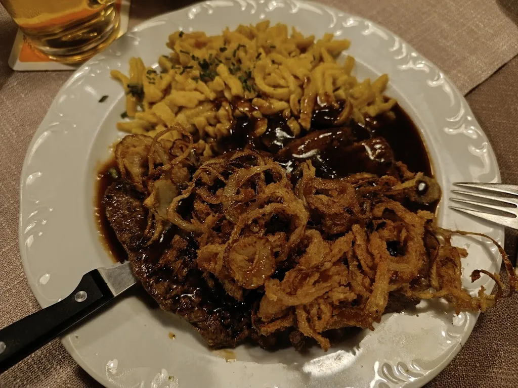 Oliver Lueckhof_Gasthof Zum Gaugrafen GmbH_Gaukönigshofen_avis