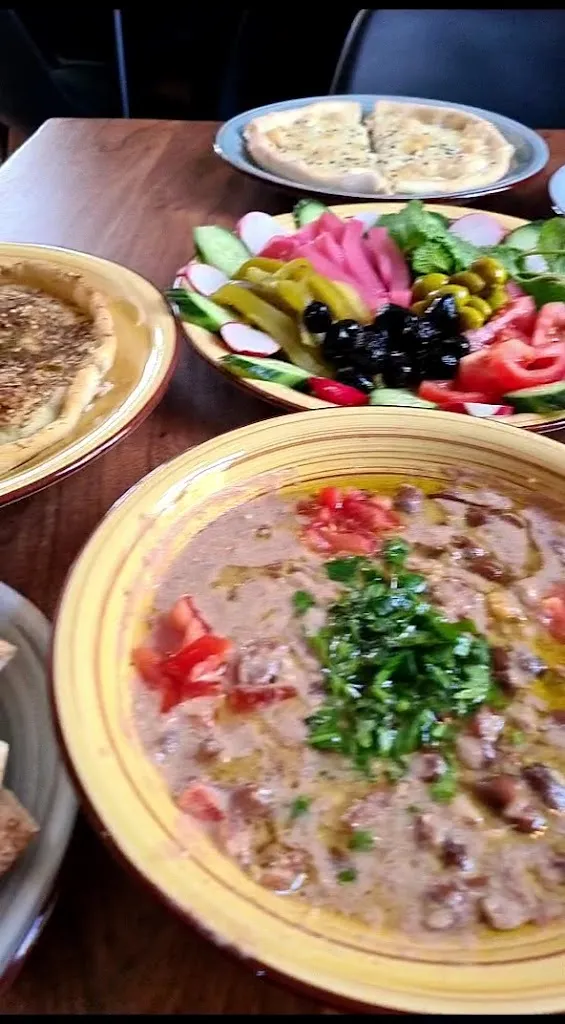 Schams ou amar_Gladbeck_slider_image_2