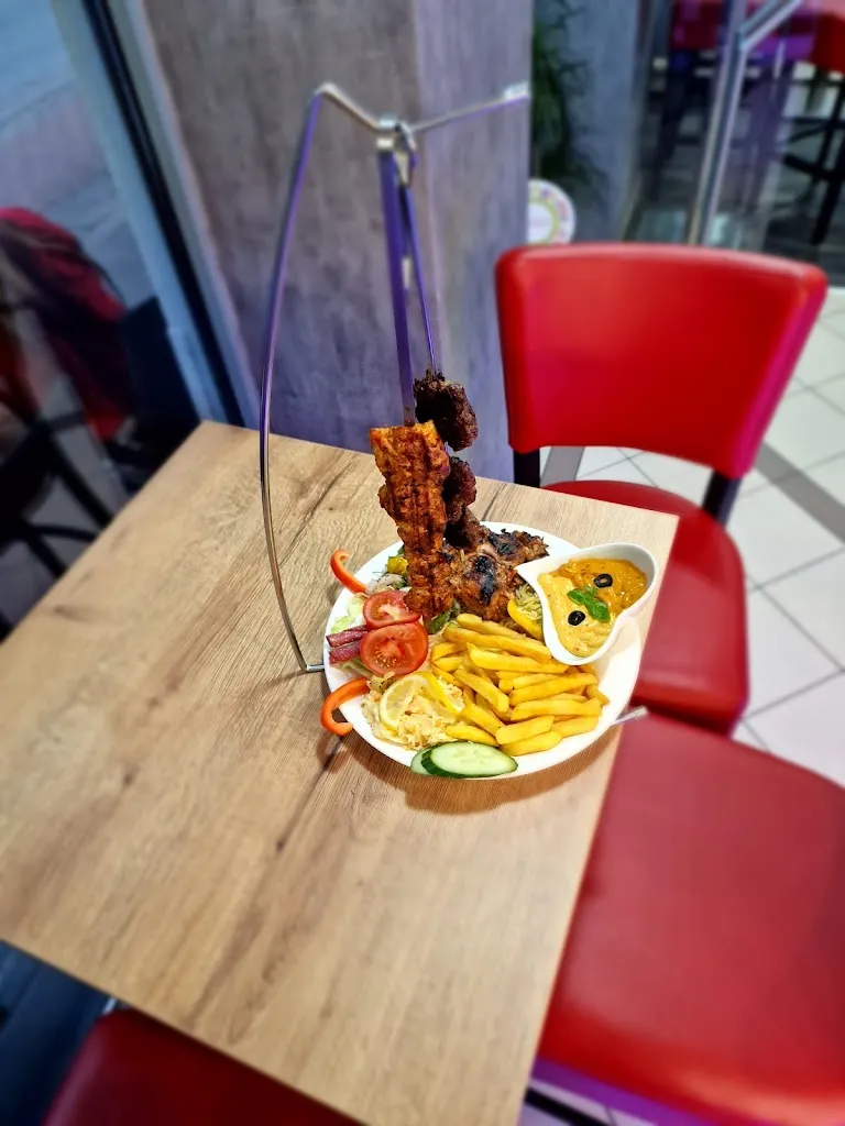 Menu_Mido Restaurant & Café_Goch_image_2