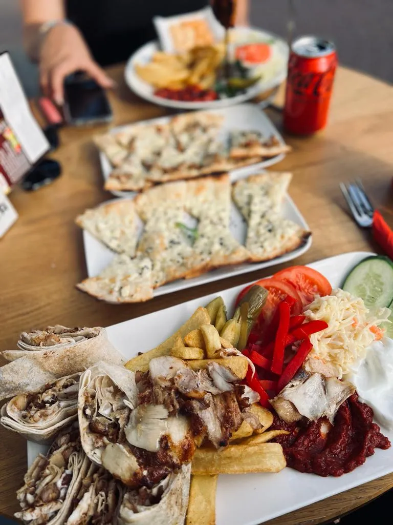 Menu_Mido Restaurant & Café_Goch_image_6