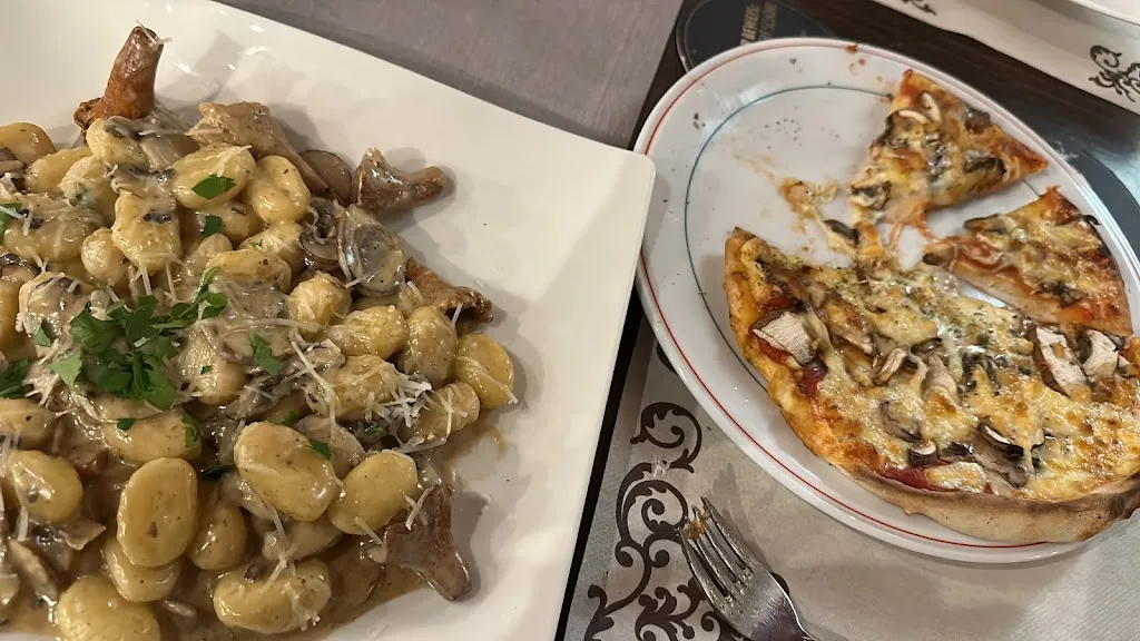 La Grotta Ristorante & Pizzeria_Goch_slider_image_2