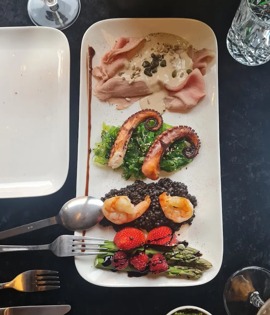 Trattoria il Gusto-nero_Greven_slider_image_2