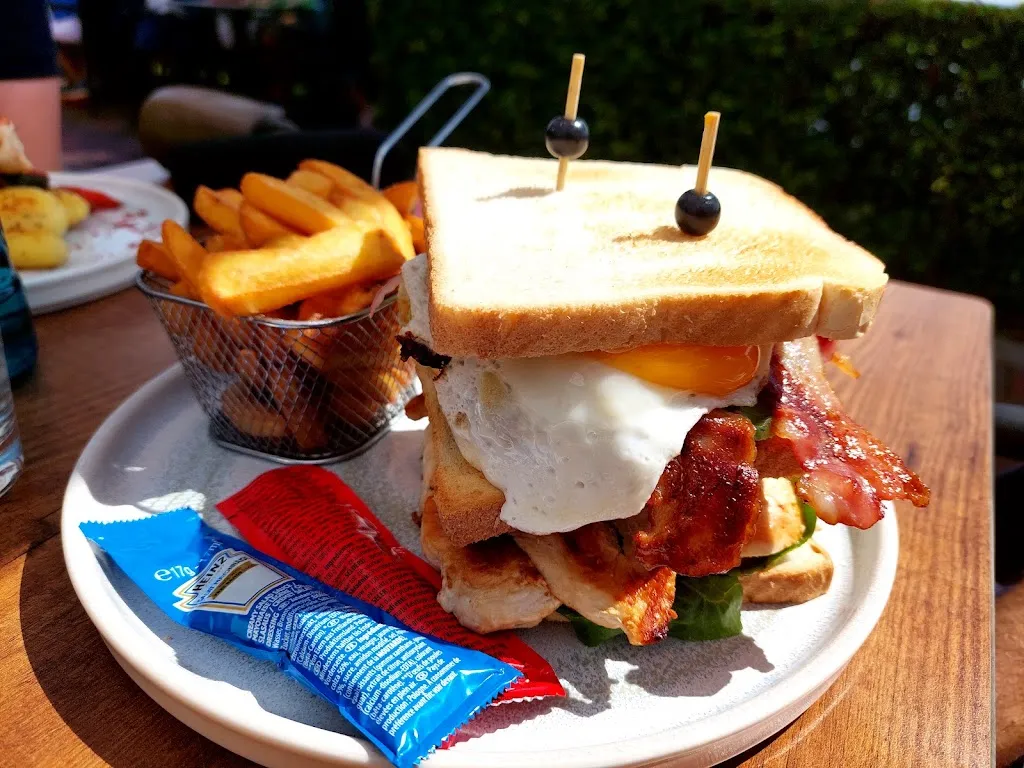 Larana2006_Halis Restaurant_(Hessen)_reseña