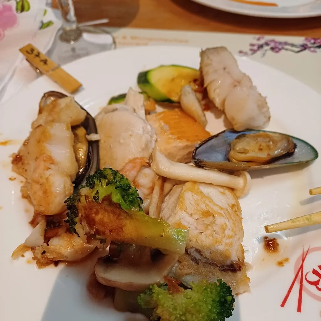 China Mongo Buffet Gummersbach GmbH & Co. KG_Gummersbach_slider_image_3