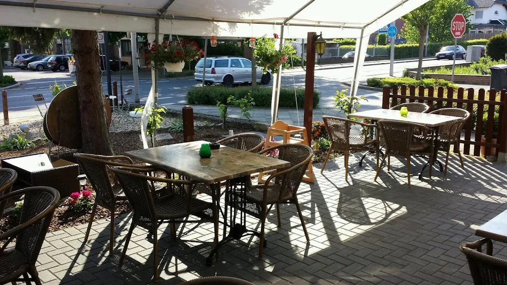 𝕽𝖎𝖘𝖙𝖔𝖗𝖆𝖓𝖙𝖊 𝕭𝖊𝖑𝖑𝖆 𝕹𝖆𝖕𝖔𝖑𝖎_Grevenbroich_slider_image_1