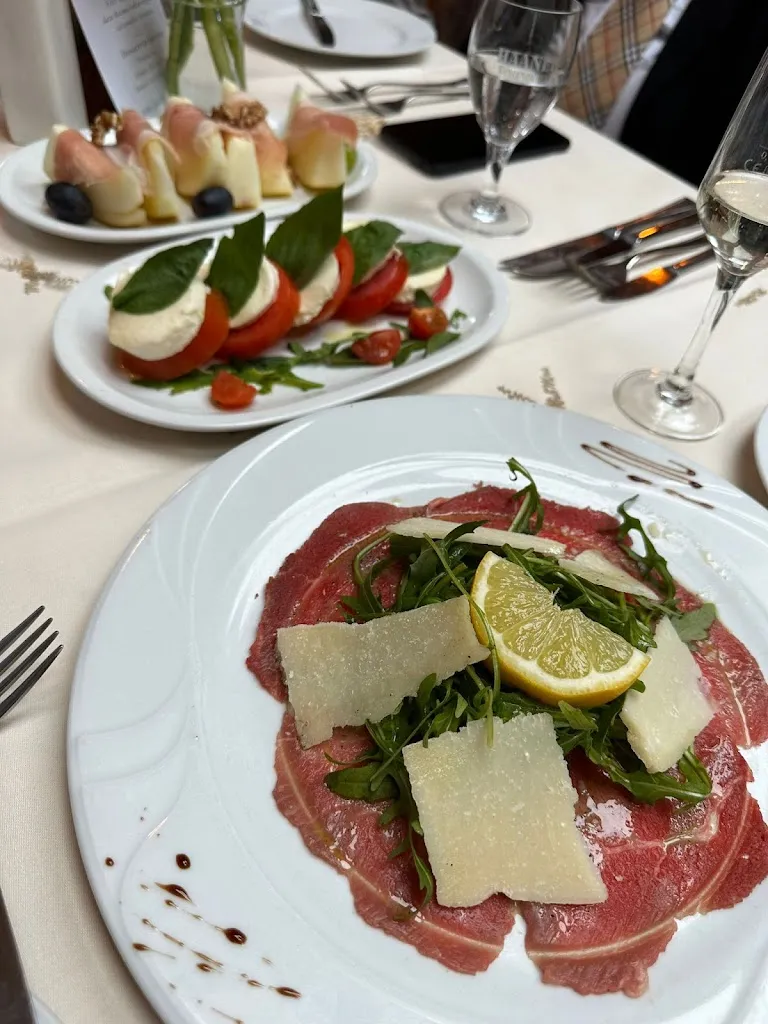 Ristorante Casa Pio_Haan_slider_image_2