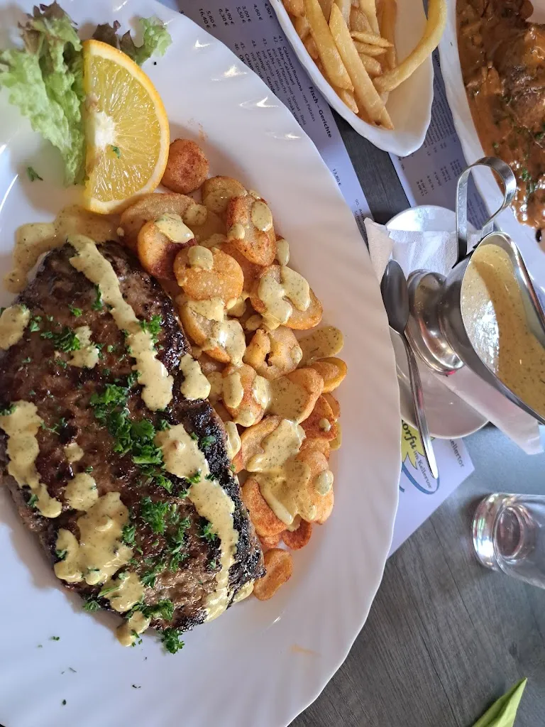 Menu_Restaurant Korfu im Kellertor - Ljubica Willemse_Haan_immagine_7