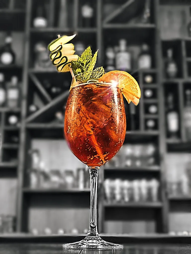 WOHNZIMMER | Restaurant + Biergarten_Gütersloh_slider_image_3