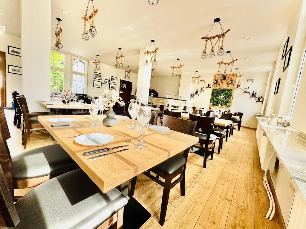 Trattoria Arrivo im Kulturbahnhof Halver ristorante a Halver