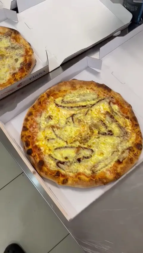 Pizzeria al Farida_Halver_slider_image_2