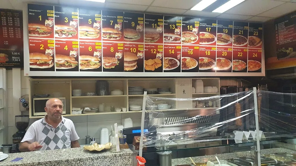 Döner 2000 restaurant in Halver