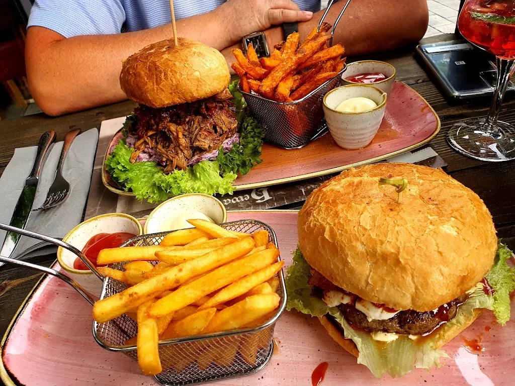 Menu_The EIephants_Halver_image_7