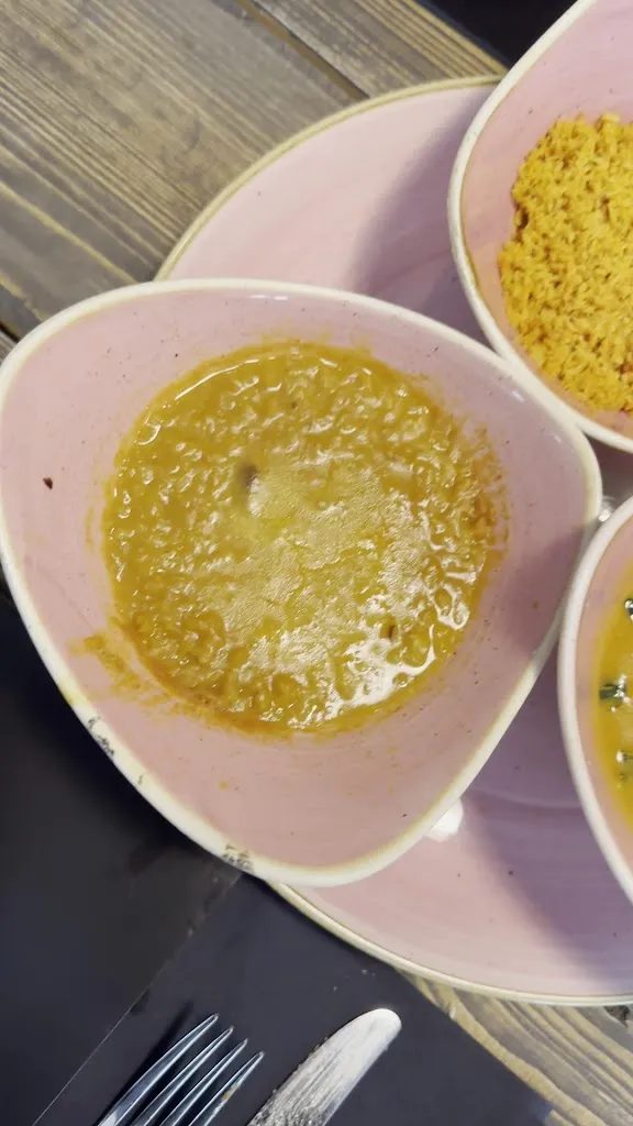 The EIephants_Halver_slider_image_2