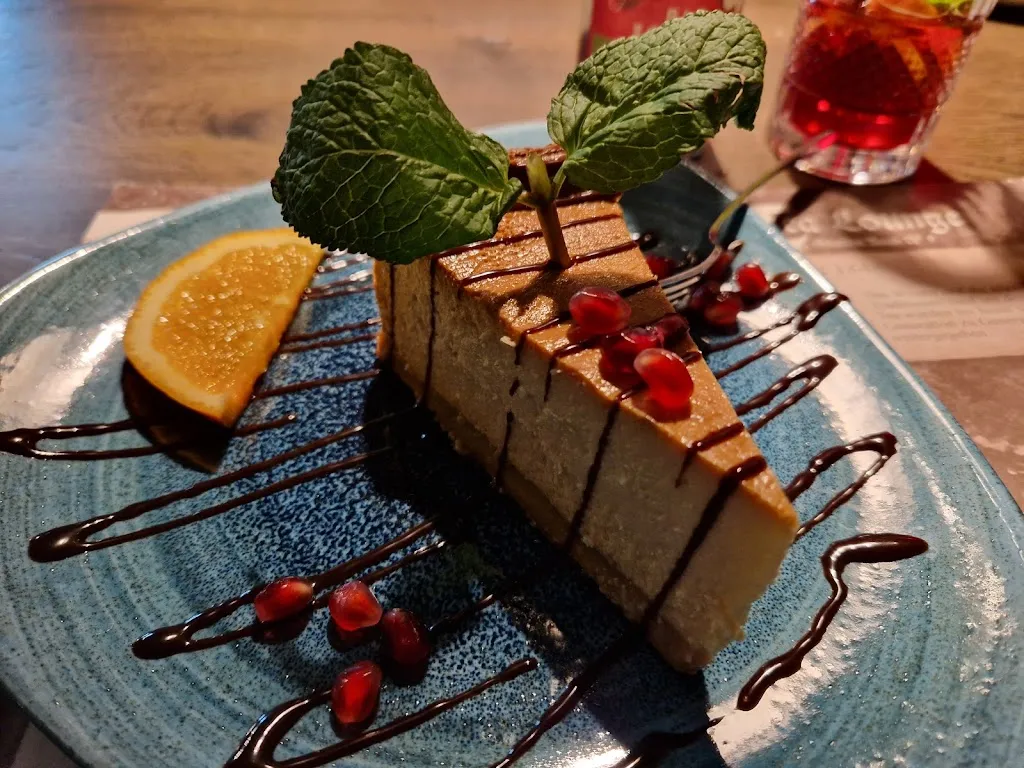 The EIephants_Halver_slider_image_3