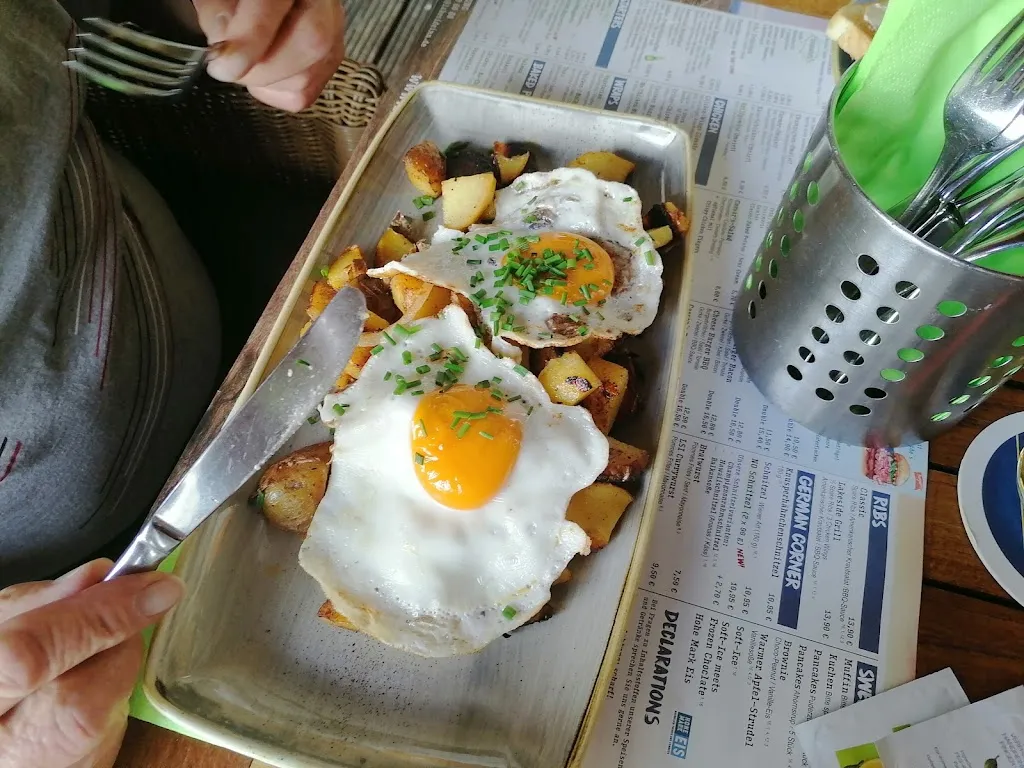 Menu_Lakeside Inn_See_image_9