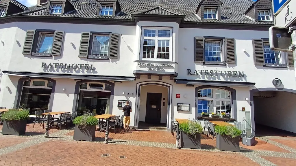 Marcus Kämpfert_Gute Stube by Daniel Georgiev_See_review