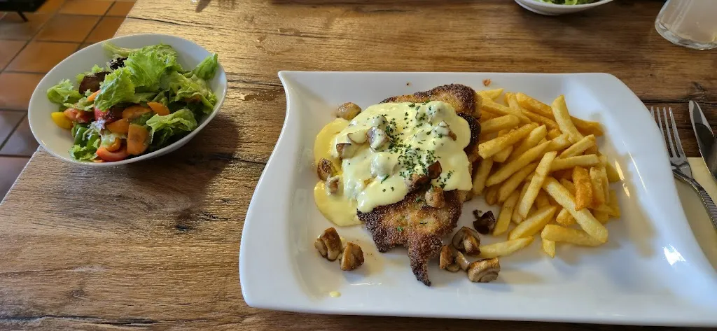 Andrea Ph._ESSzimmer by Haverkamp_See_review