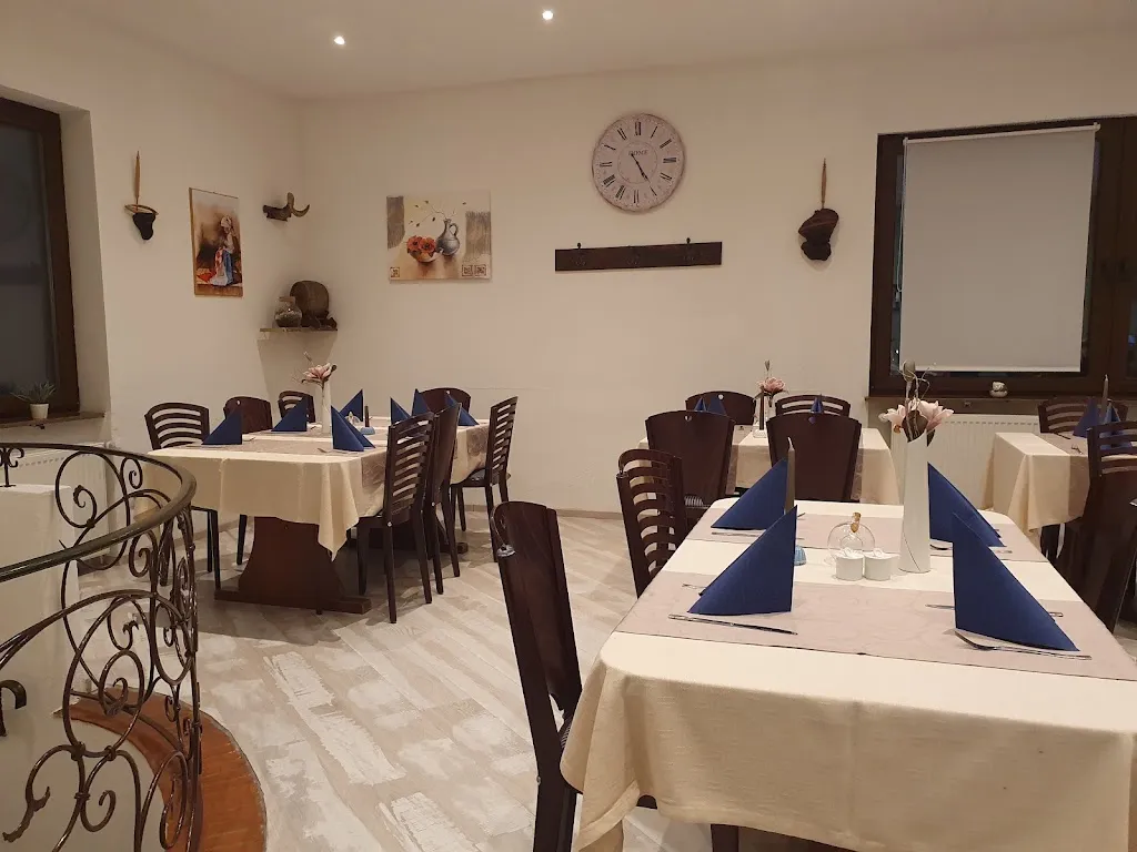 Restaurant CROS_(Hessen)_slider_image_1