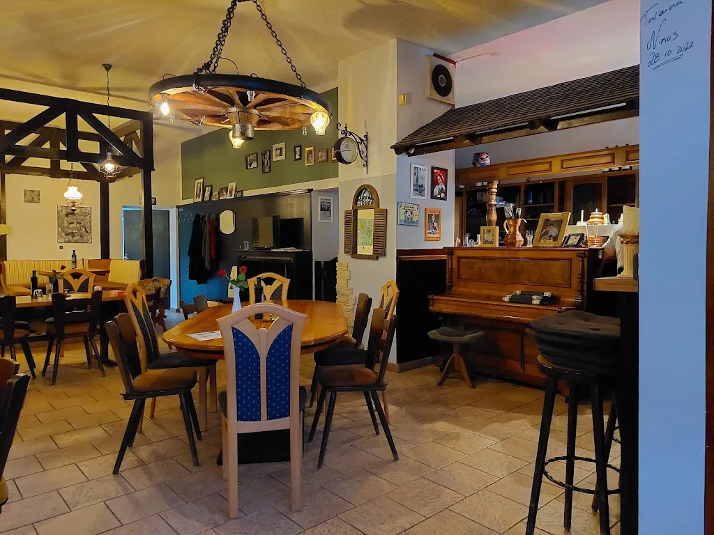 Gaststätte Taunusklause Kreta restaurant in (Hessen)