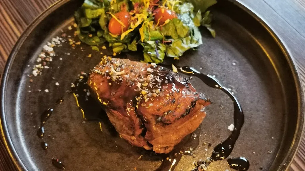 The One BAR/BQ Burger, Steaks and Cocktails__slider_image_3