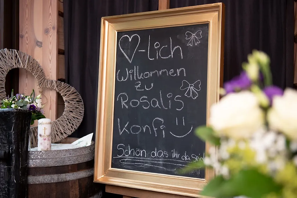 Markus Liebig_Heidebahnhof_(Saale)_review