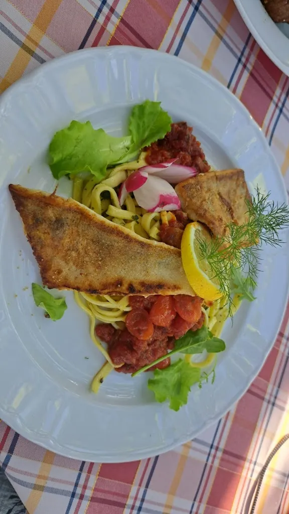 Gerd & Heike Möbius_Restaurant Weinkeller Wallendorf_Schkopau_review