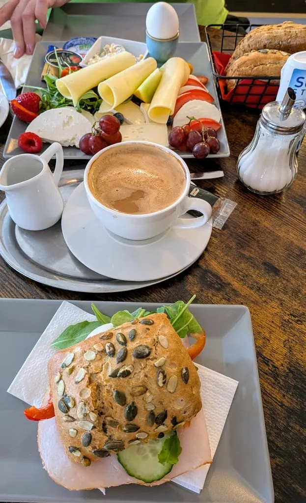 Andreas_Café La Dolce Vita__review