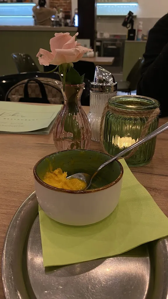 Djawid Athar_Café Kiki‘s Friedberg_(Hessen)_avis