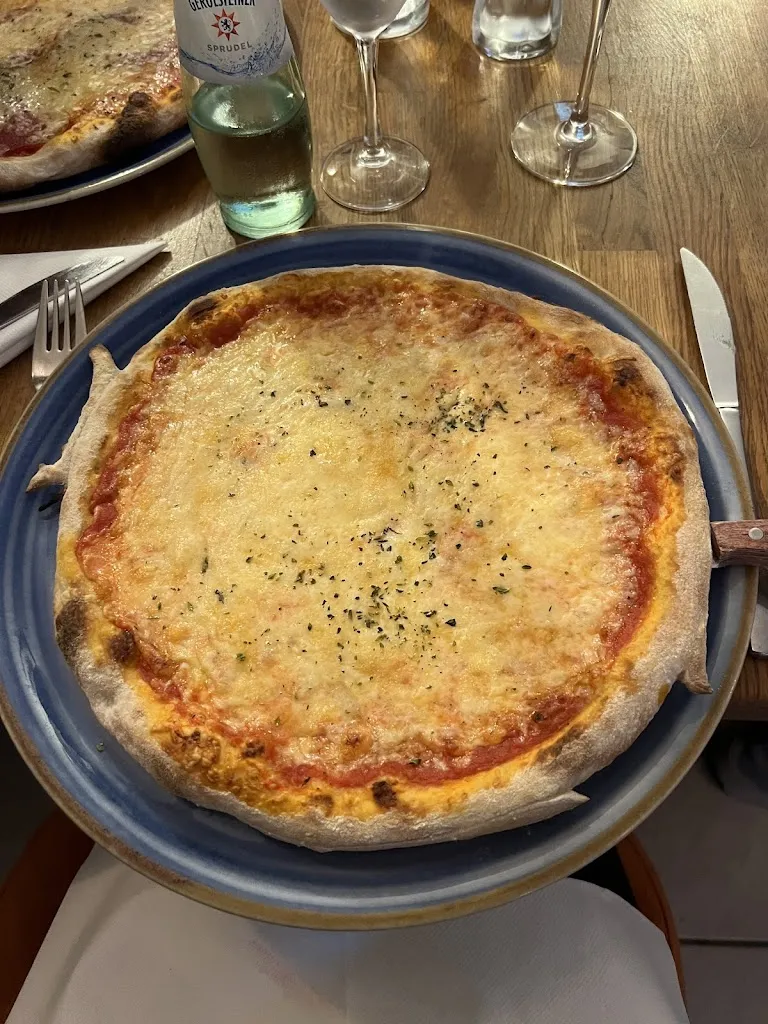 Alisha Belz_Ristorante Pizzeria La Casetta_Hamm_review