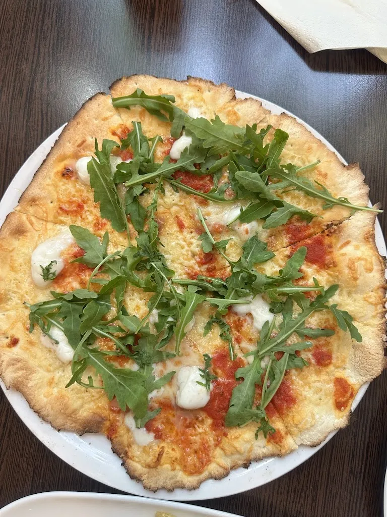 Fawzia Amoura_Pizza restaurant Pinocchio_Hamm_review