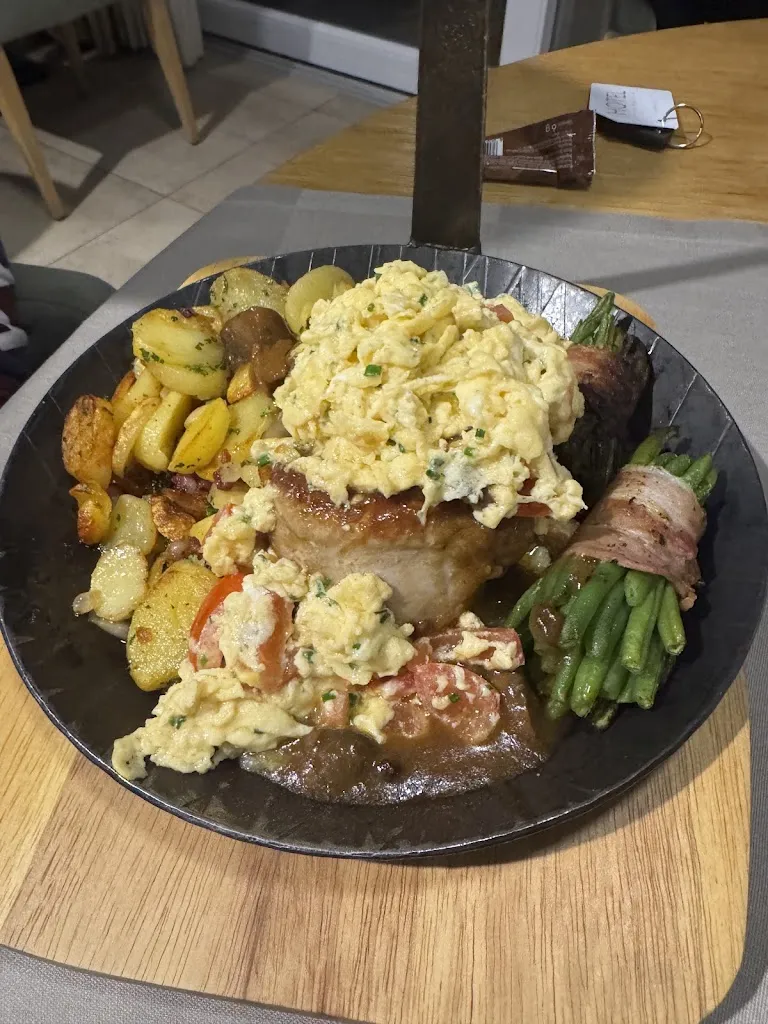 Alona Yurchenko_Restaurant M3_Heek_recensione