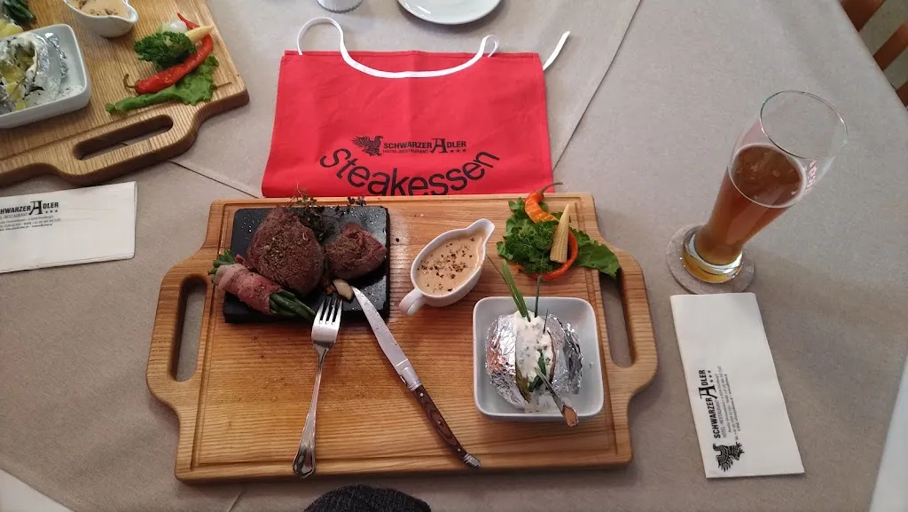 Menu_Hotel Restaurant Schwarzer Adler_Austria_image_7