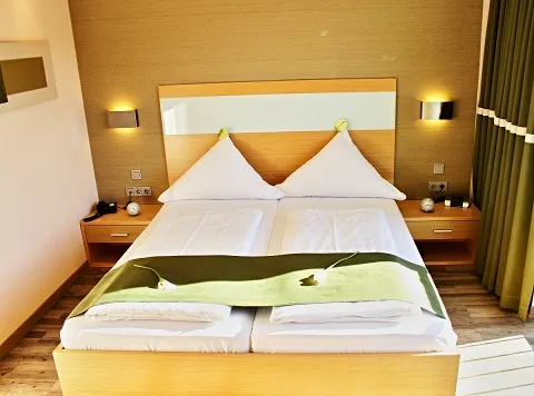 DER SEEHOF Hotel+ Restaurant Heimbach/Eifel GmbH_Heimbach_slider_image_2