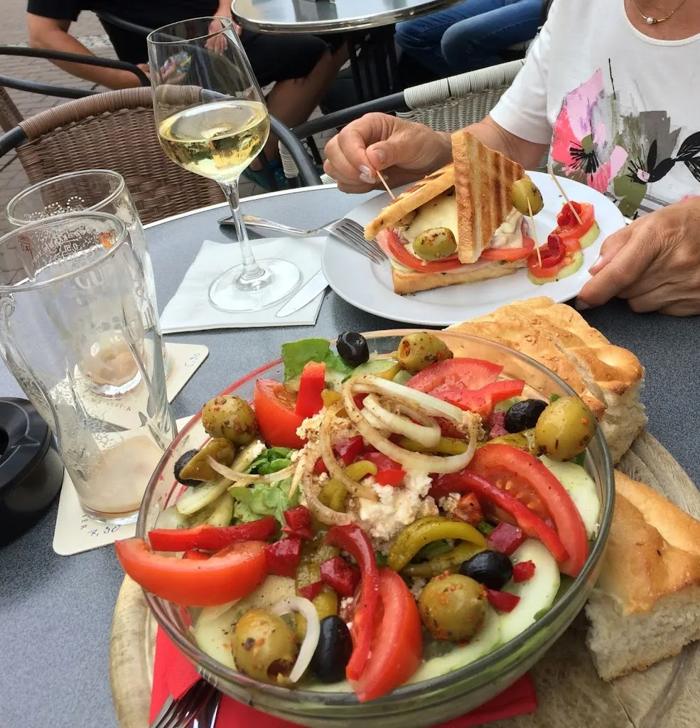 Martin Meyer_Cafe Kaktus_(Hessen)_review