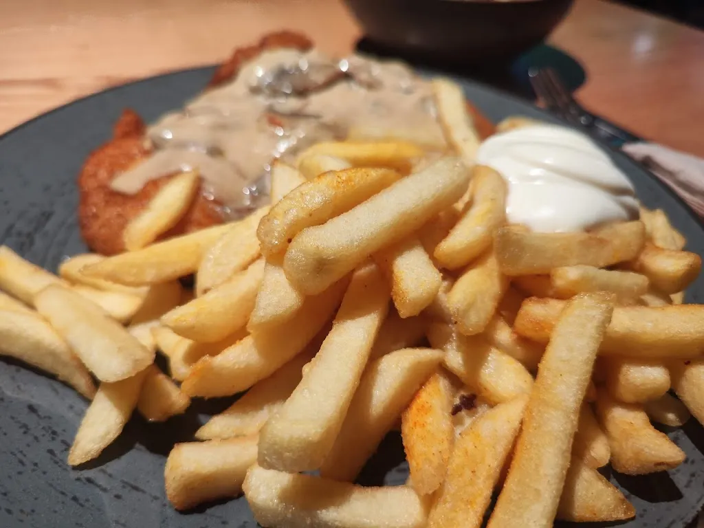 Mettgenpin 1877_Hemer_slider_image_3