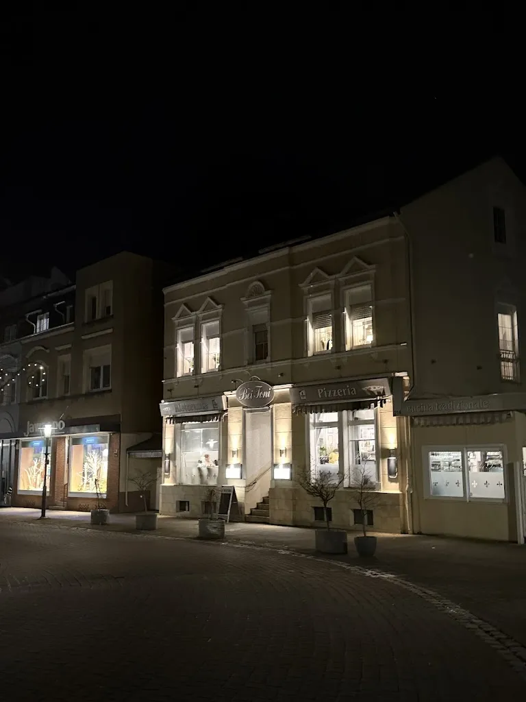 Ristorante /Pizzeria bei Toni_Hemer_slider_image_3