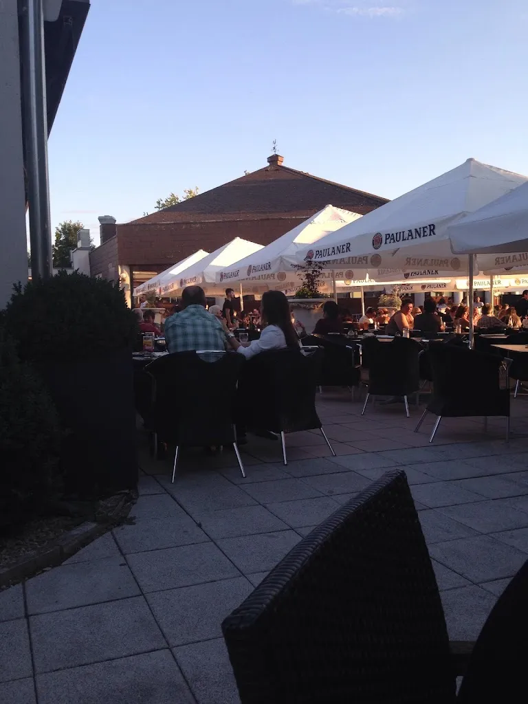 Dumi Dumitrescu_Seehaus La Casa al Lago Friedberg_Friedberg_review