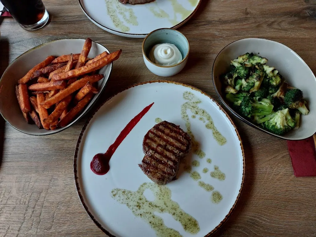 Restaurant Odeon Steakhouse_Hattingen_slider_image_2