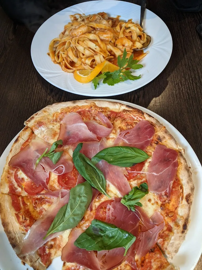 Da Carmela_(Hessen)_slider_image_3