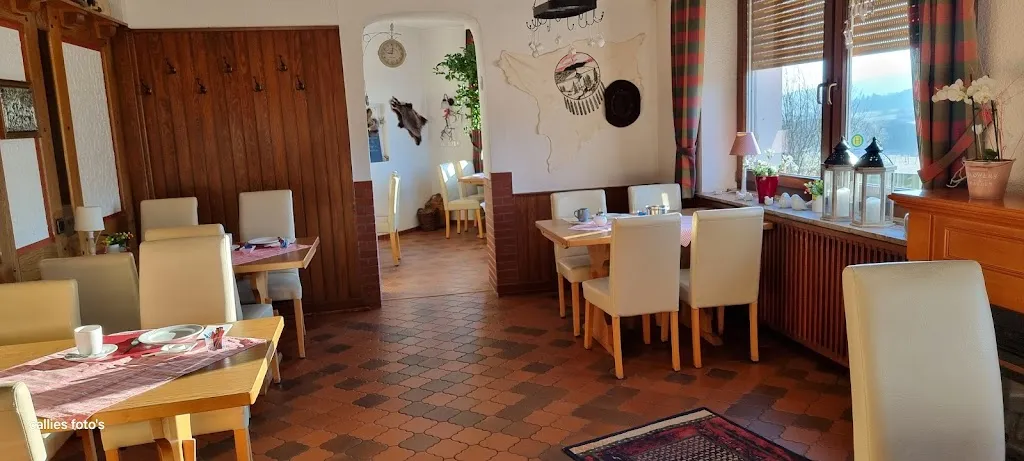 Pascal Janssen_Jagdhaus Weber_Herscheid_review