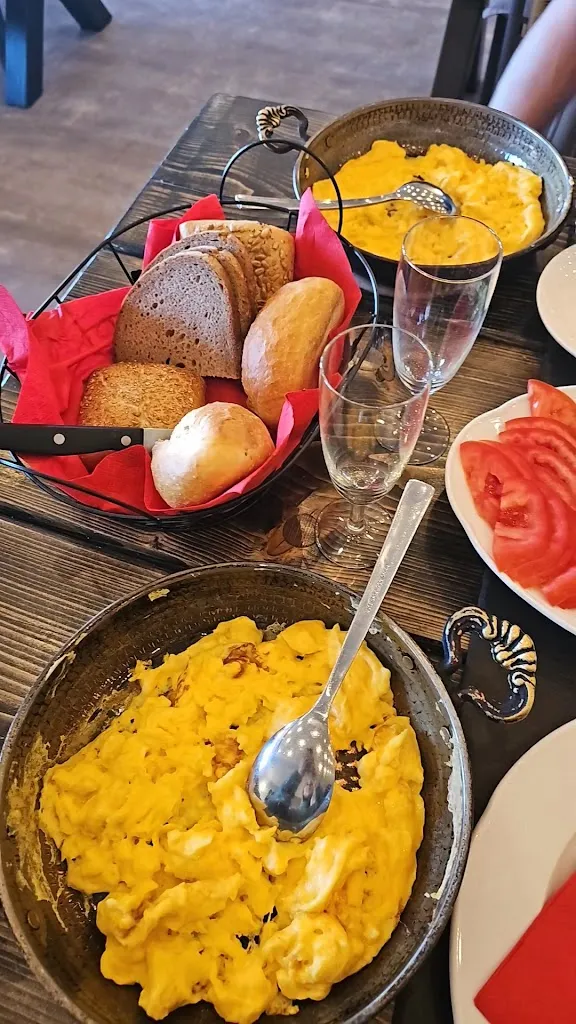 RobrookS Hotel Garni restaurant in Hiddenhausen