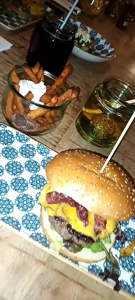 Angus Club Steaks & Burgers_Friedberg_slider_image_2